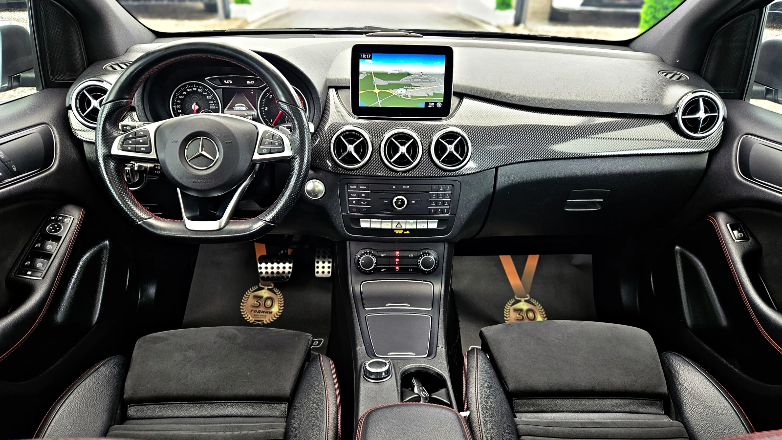 Mercedes-Benz B 200 AMG/GERMANY/CAMERA/PANORAMA/CAR PLAY/LED/AMBI/LIZI, снимка 9 - Автомобили и джипове - 53720276