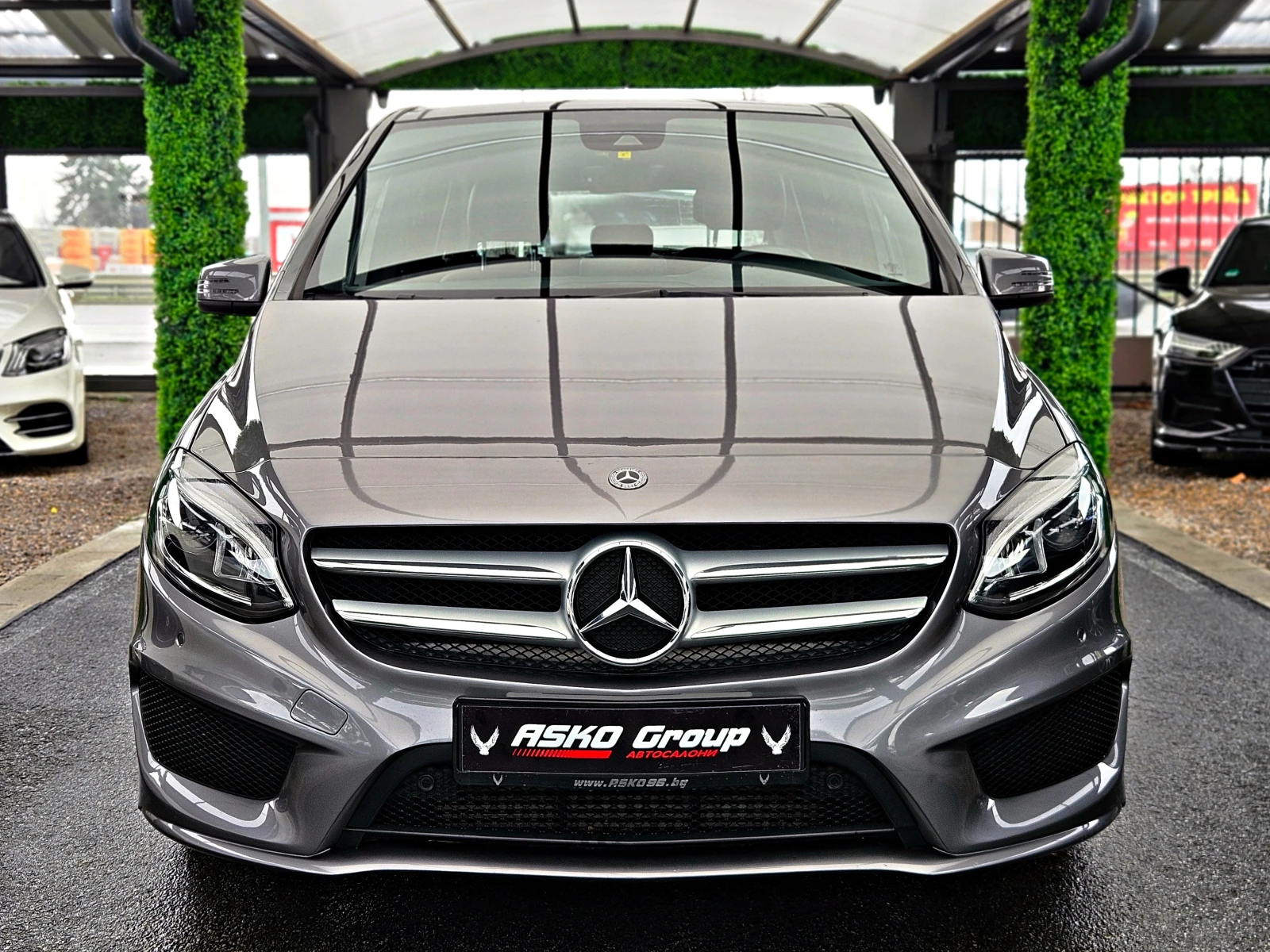 Mercedes-Benz B 200 AMG/GERMANY/CAMERA/PANORAMA/CAR PLAY/LED/AMBI/LIZI, снимка 2 - Автомобили и джипове - 53720276