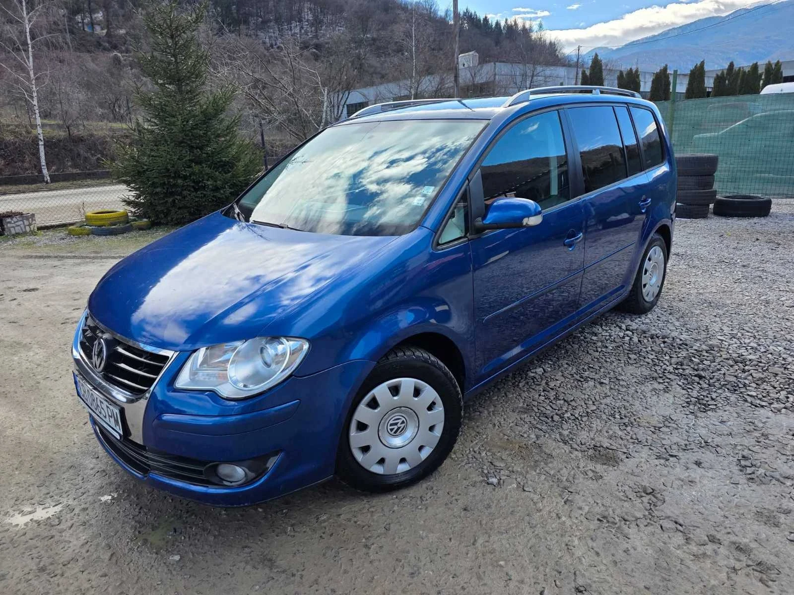 VW Touran 2.0 бензин/ метан, снимка 4 - Автомобили и джипове - 53748409