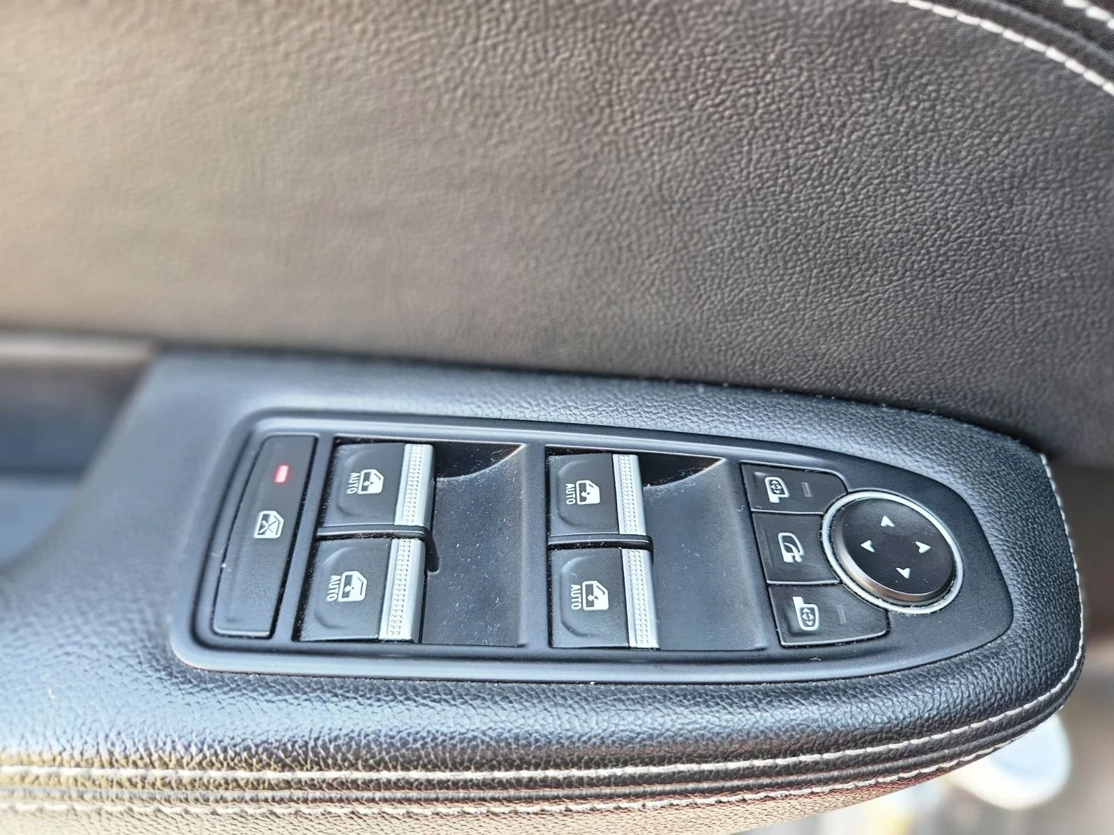 Renault Arkana, снимка 12 - Автомобили и джипове - 53861981