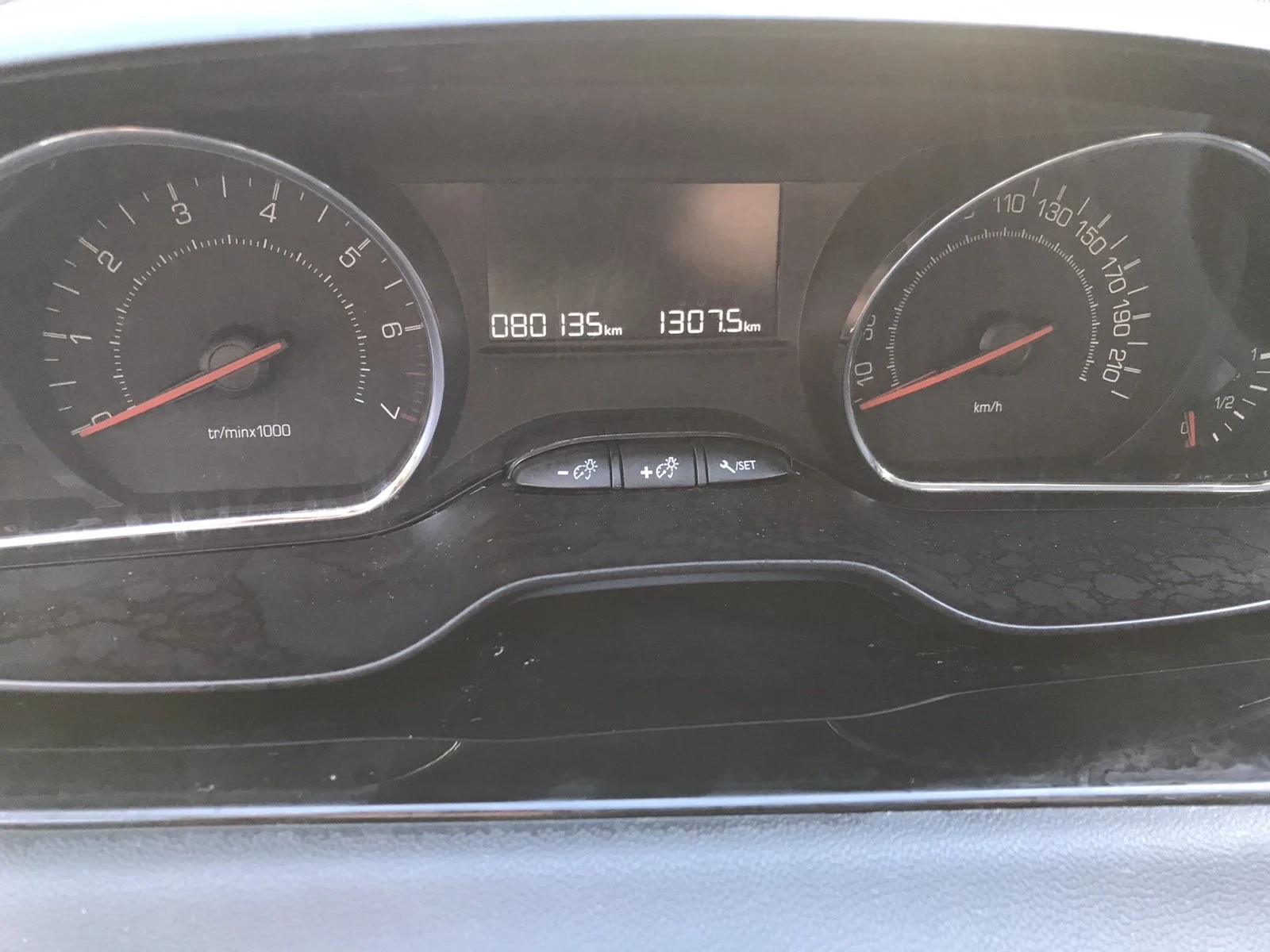 Peugeot 208 1.2 STYLE Euro6. 80000km.Top, снимка 5 - Автомобили и джипове - 53880303