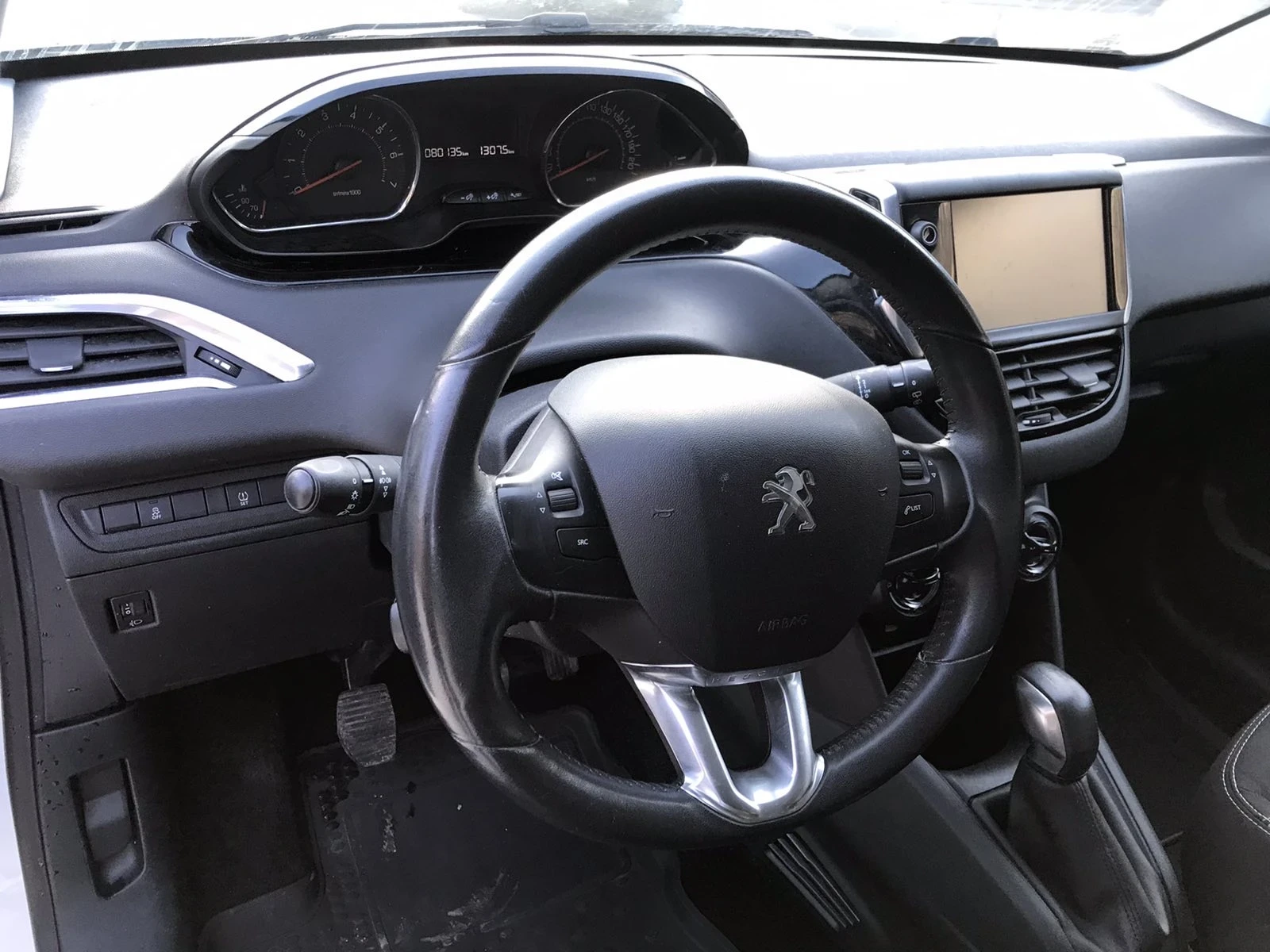 Peugeot 208 1.2 STYLE Euro6. 80000km.Top, снимка 4 - Автомобили и джипове - 53880303