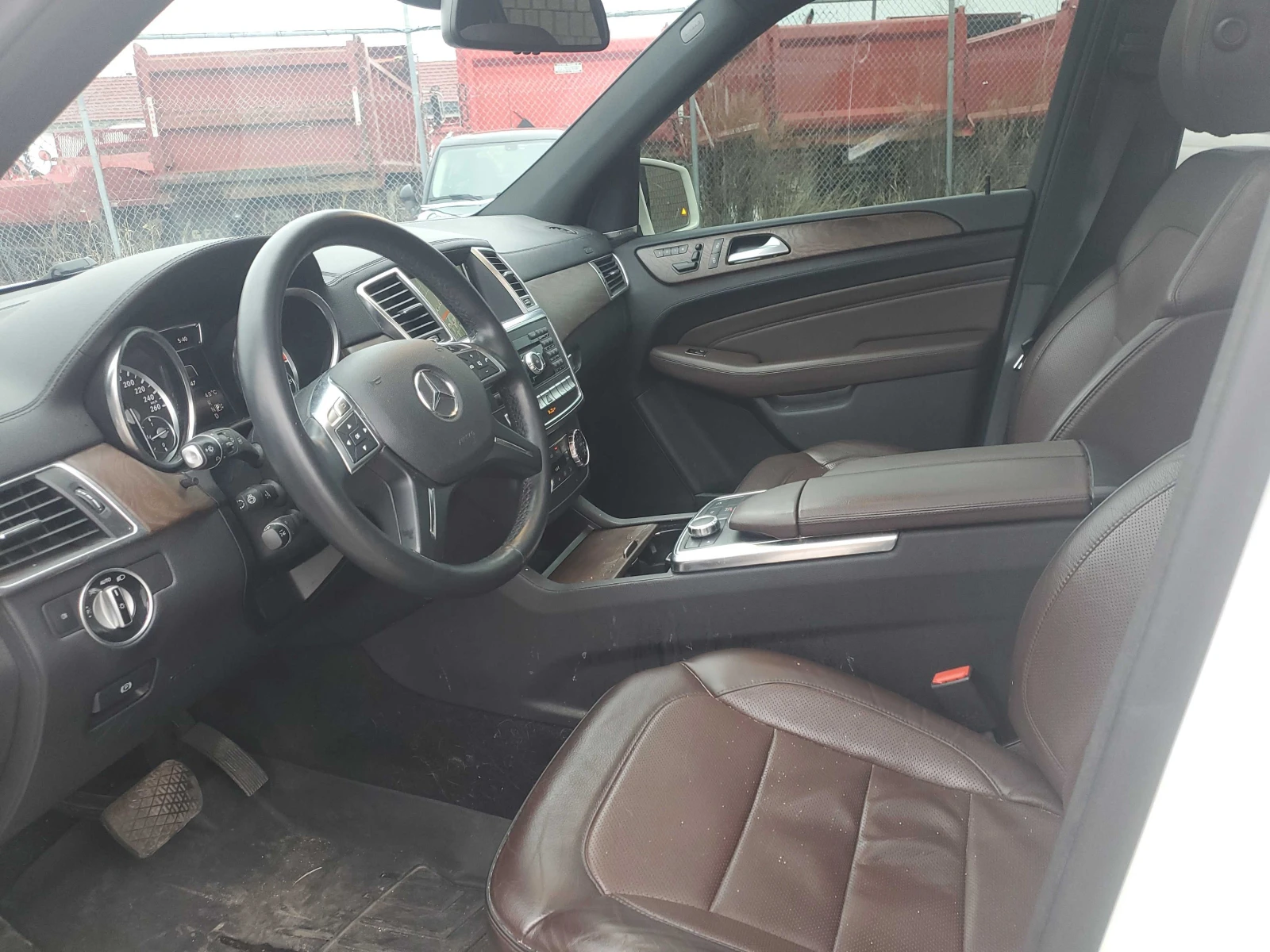 Mercedes-Benz ML 550 AMG PK/360/ПАНО/ПОДГРЕВ/М.ТОЧКА/ОБДУХ/, снимка 7 - Автомобили и джипове - 53938245