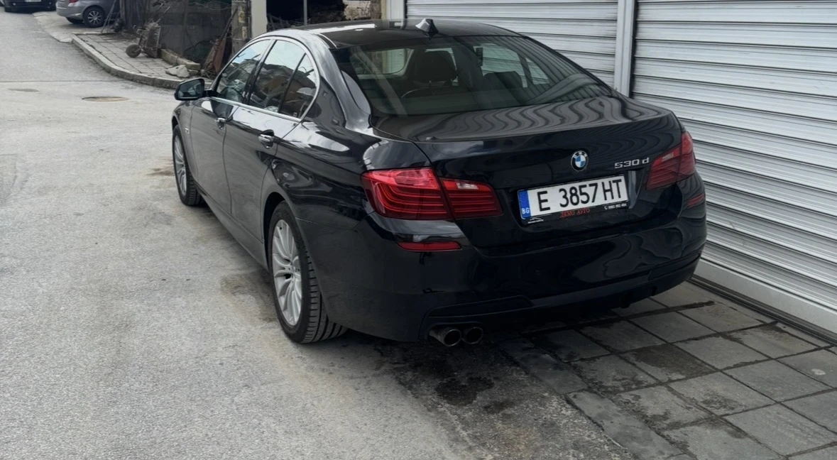 BMW 530 Facelift M-Tech Пакет, снимка 3 - Автомобили и джипове - 54017073