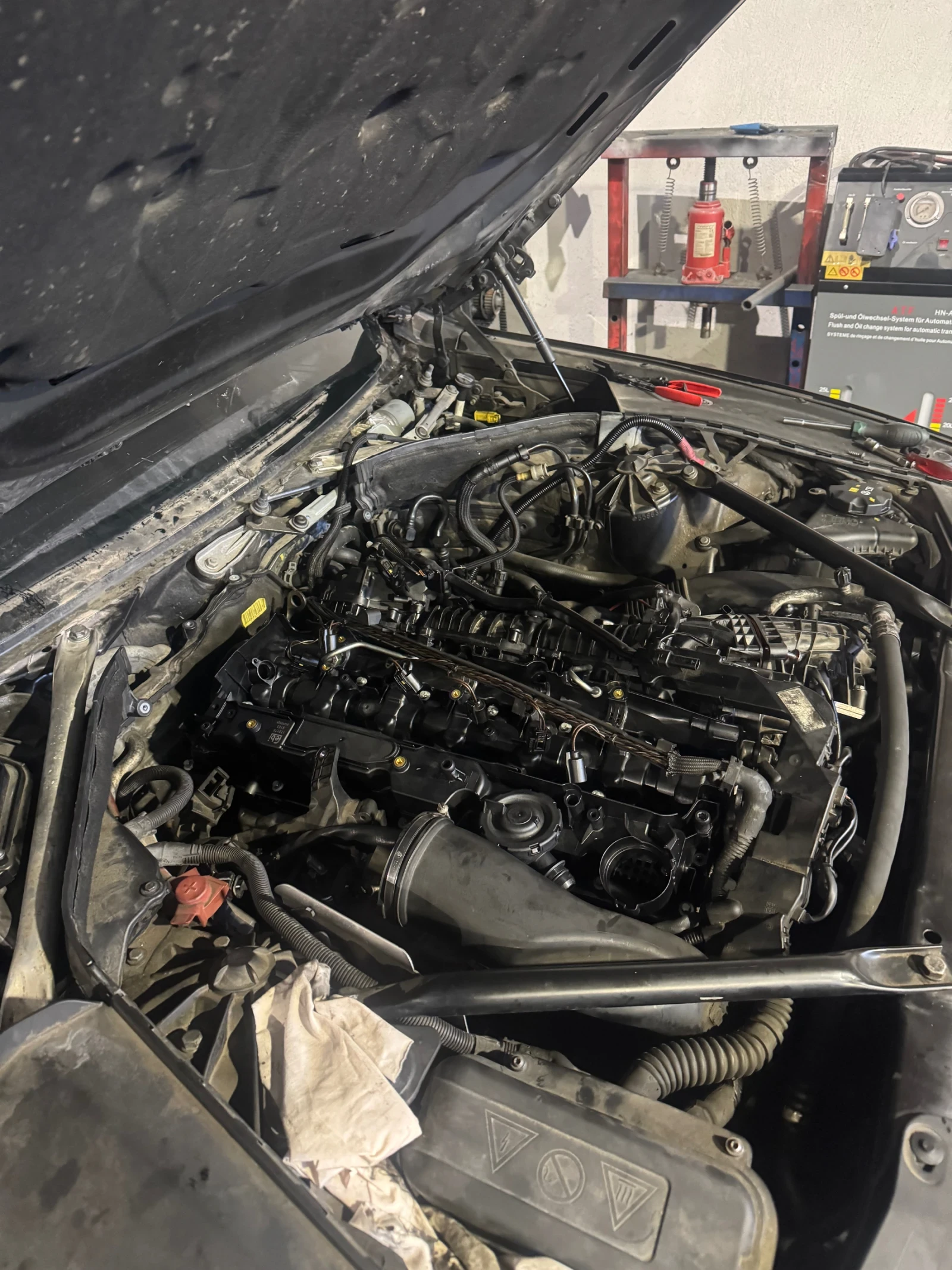 BMW 530 Facelift M-Tech Пакет, снимка 14 - Автомобили и джипове - 54017073