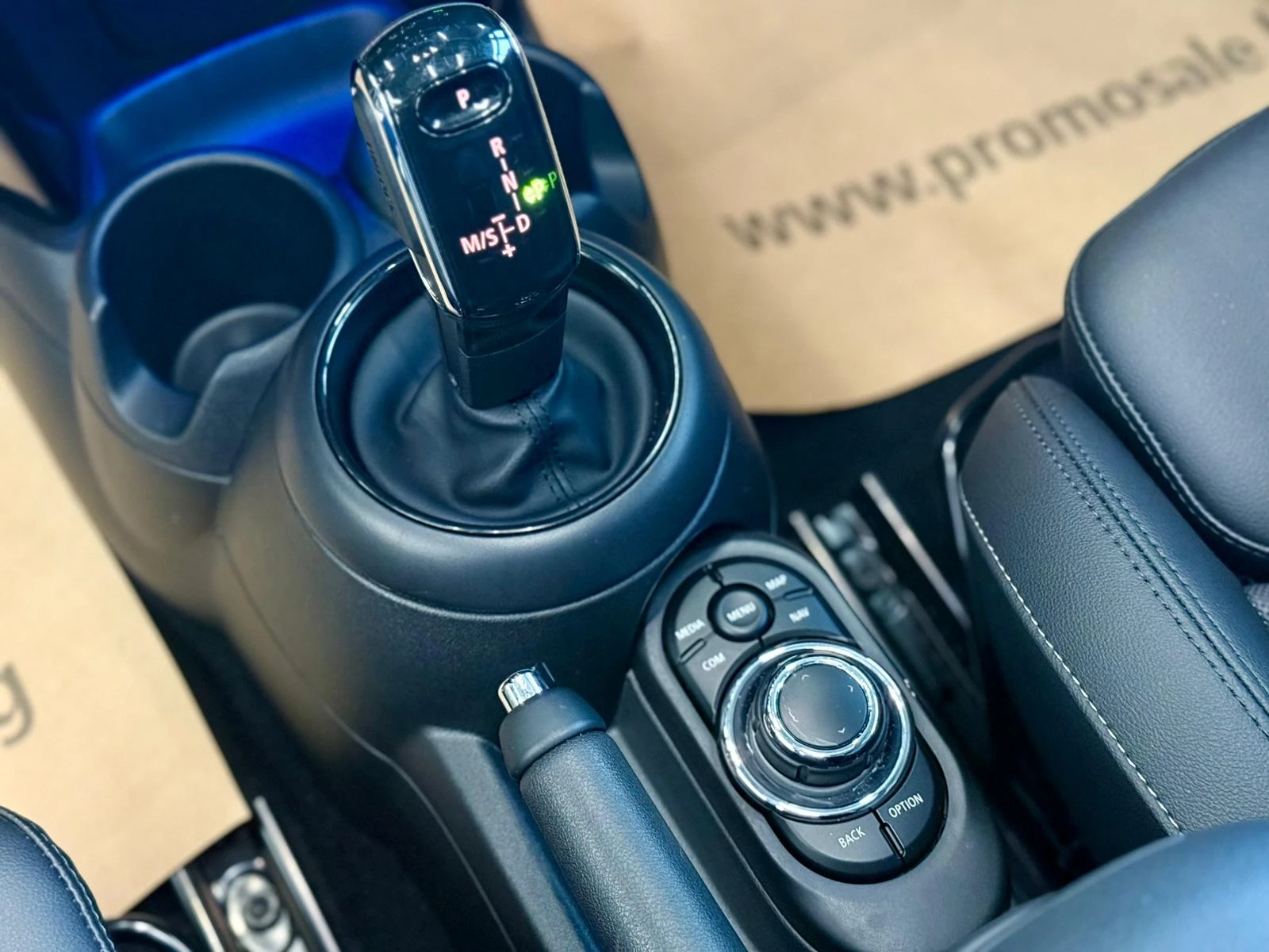 Mini Cooper s TwinPower* Панорама* Сервизна история* Лизинг, снимка 14 - Автомобили и джипове - 54082797