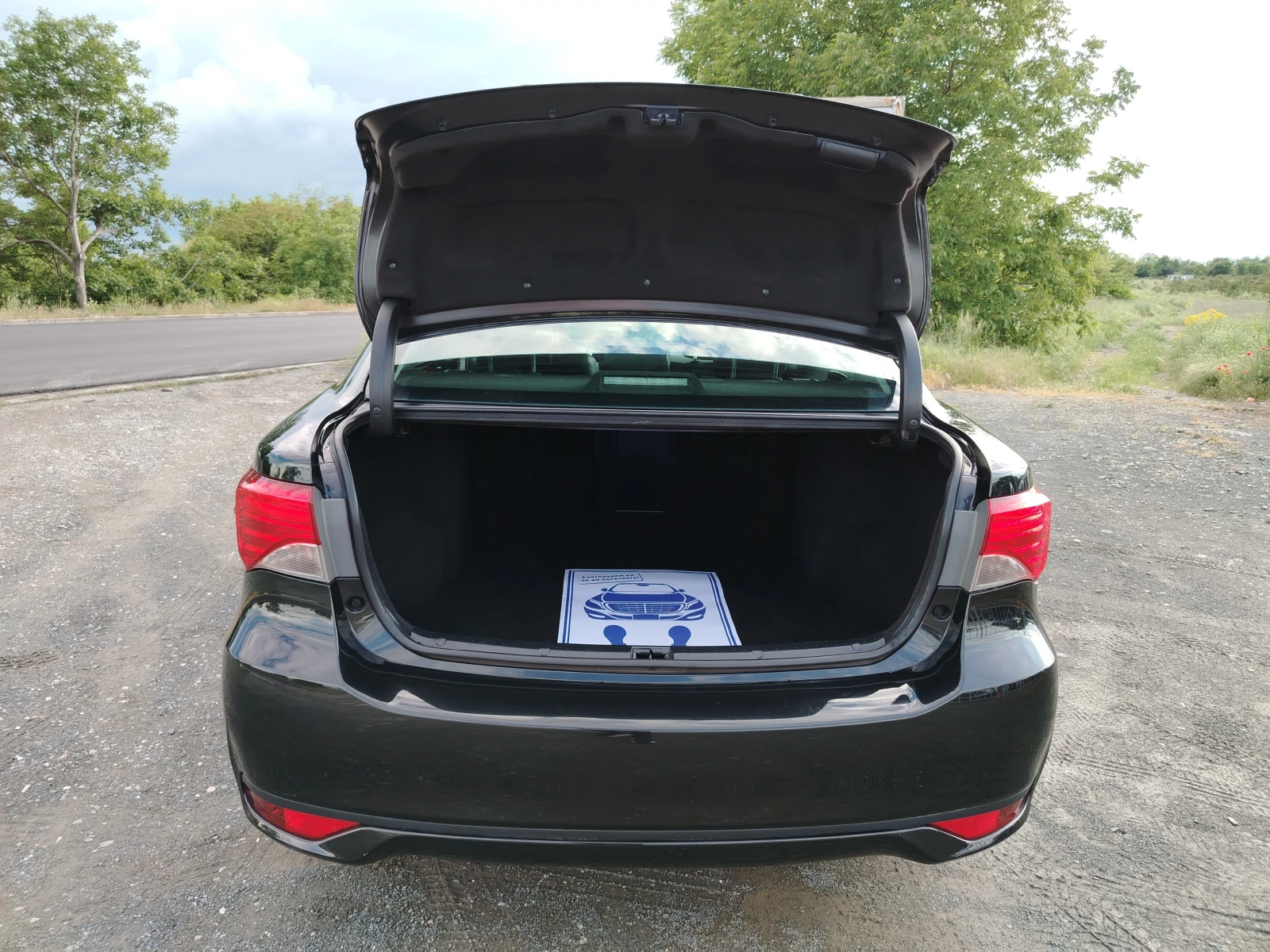 Toyota Avensis 1.8-147 КС АВТОМАТИК, КОЖА, НАВИ, снимка 8 - Автомобили и джипове - 54646911