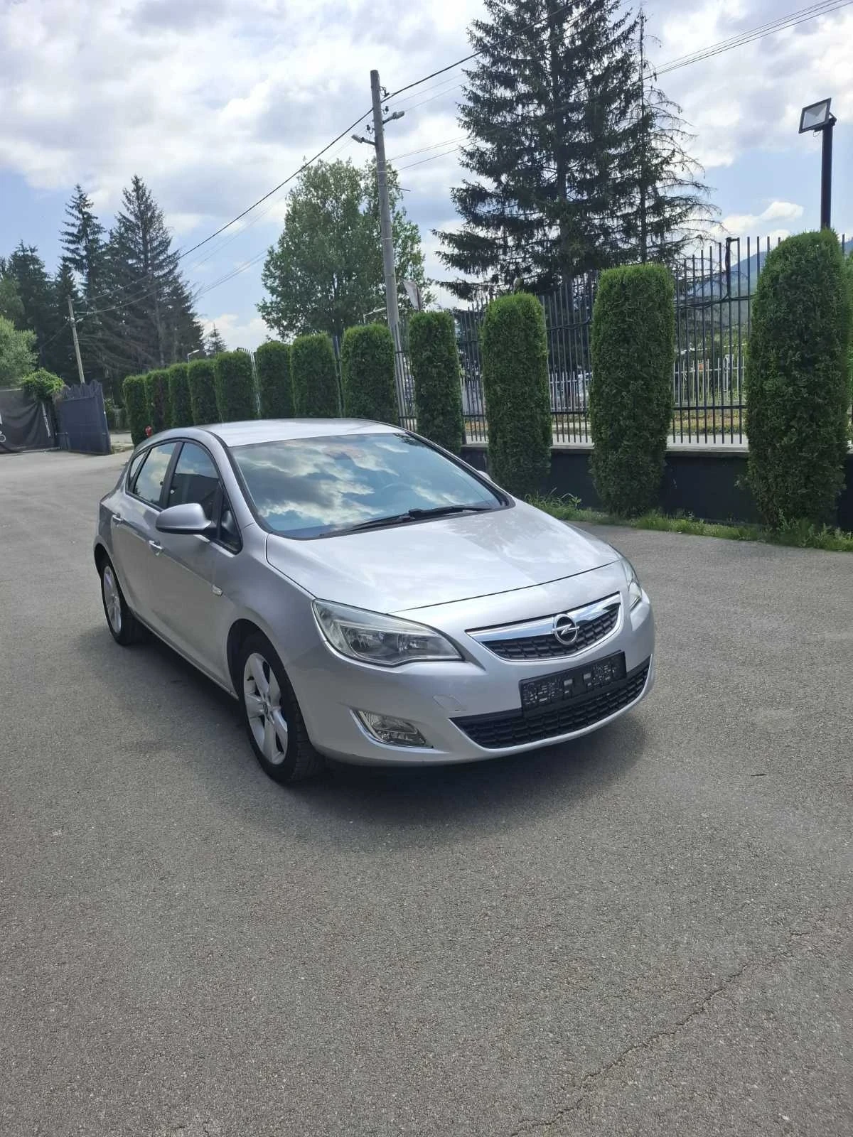Opel Astra 1.6i 116к.с ЕВРО5, снимка 2 - Автомобили и джипове - 55070338