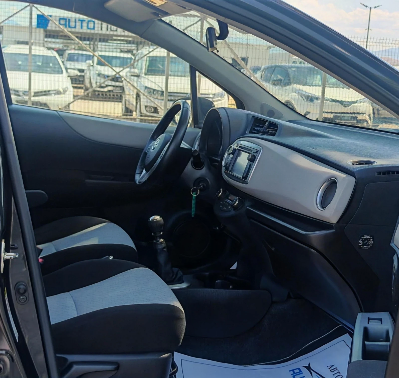Toyota Yaris 1.4 ДИЗЕЛ 90 К.С. ВЕРИГА! КАТО НОВА! УНИКАТ!!!, снимка 10 - Автомобили и джипове - 55234602