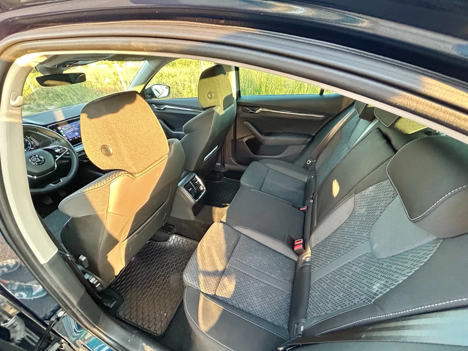 Skoda Octavia Style Edition Гаранционна, снимка 10 - Автомобили и джипове - 55494958