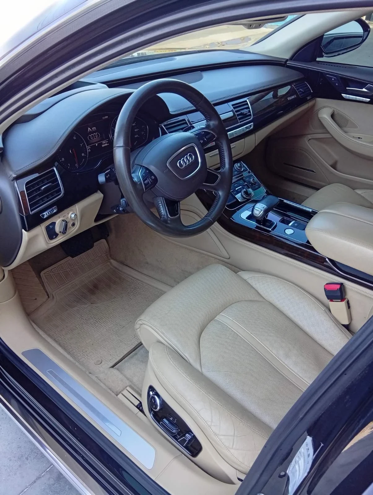 Audi A8 4.0T quattro long, снимка 13 - Автомобили и джипове - 55536221
