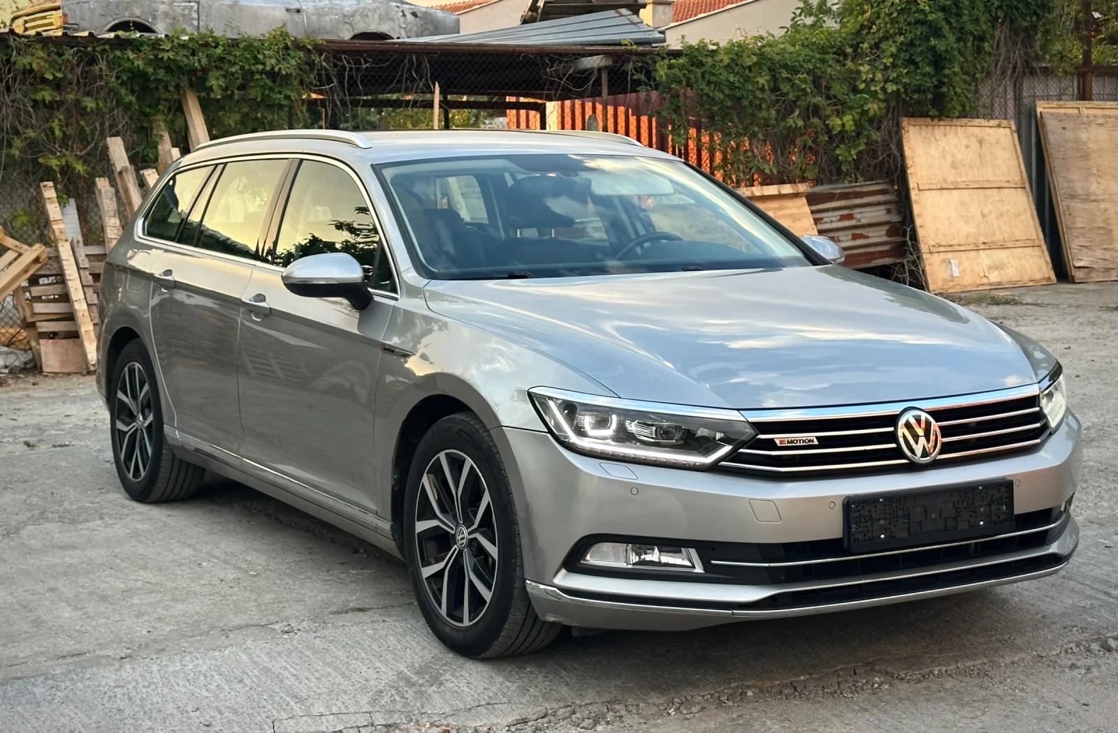 VW Passat 2.0TDI 240кс HIGHLINE DSG* Digital* 4Motion, снимка 2 - Автомобили и джипове - 55578804