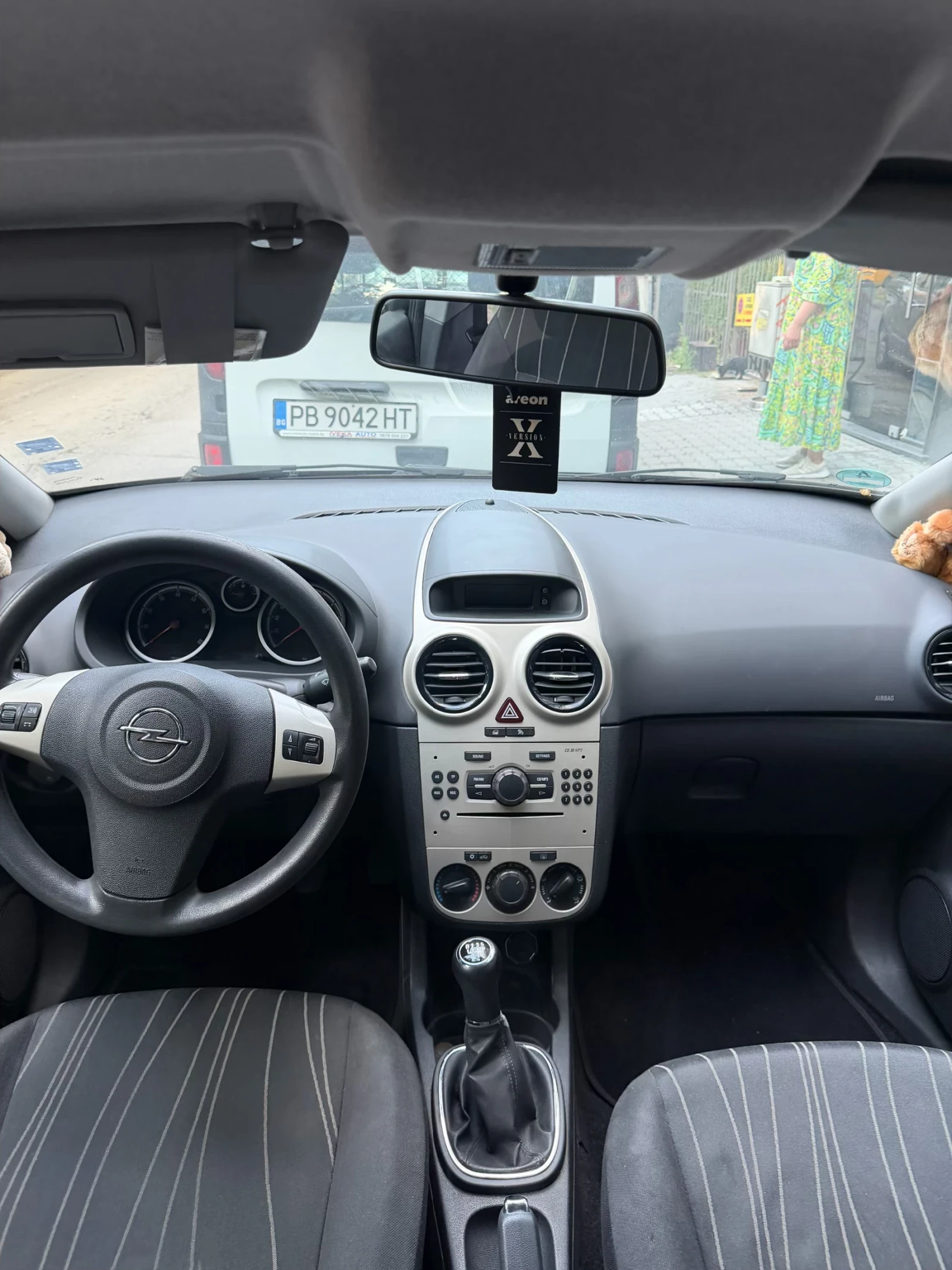Opel Corsa, снимка 6 - Автомобили и джипове - 55971443
