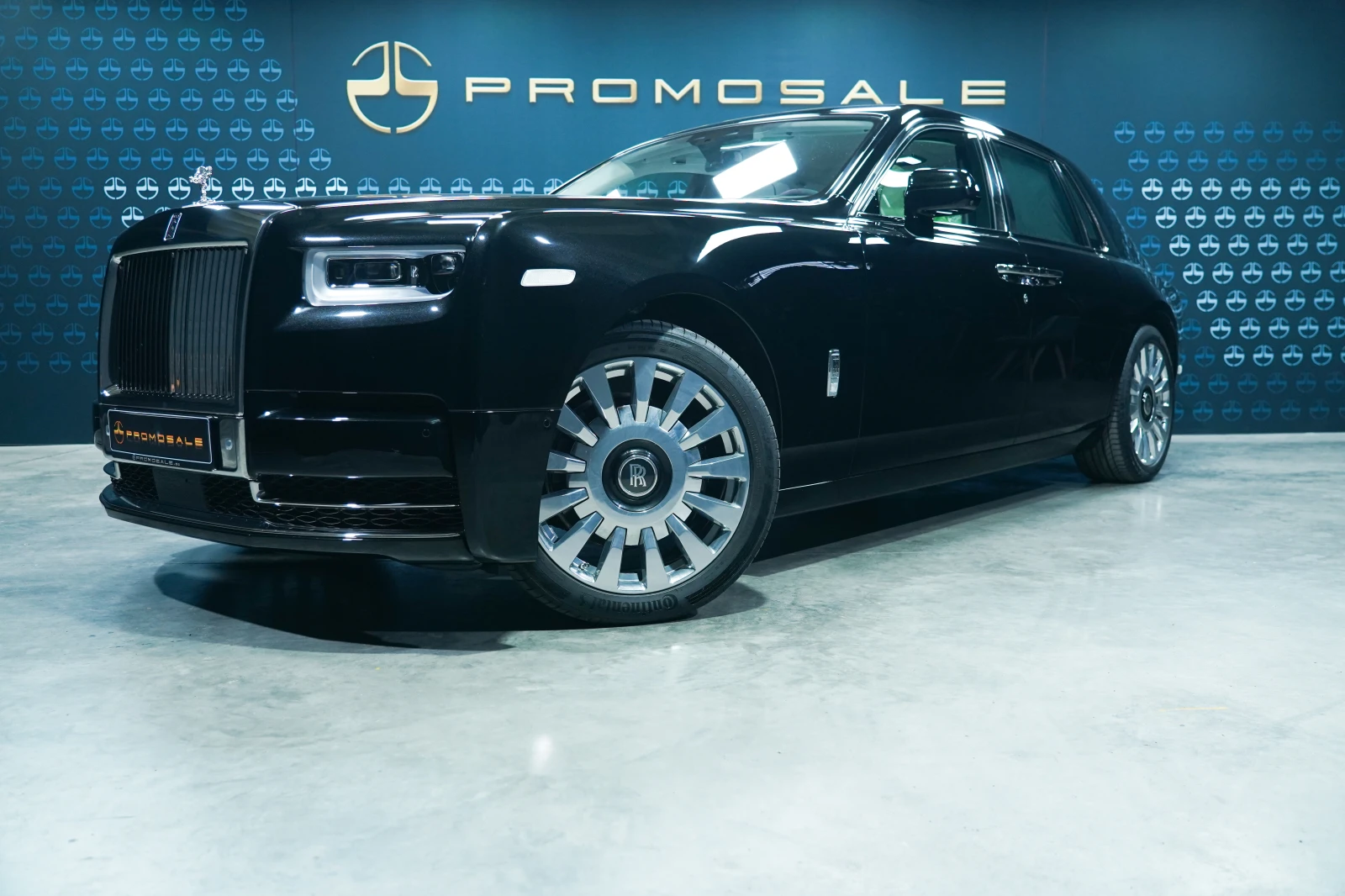 Rolls-Royce Phantom VIII* StarLights* Massage* 360* TV* 22