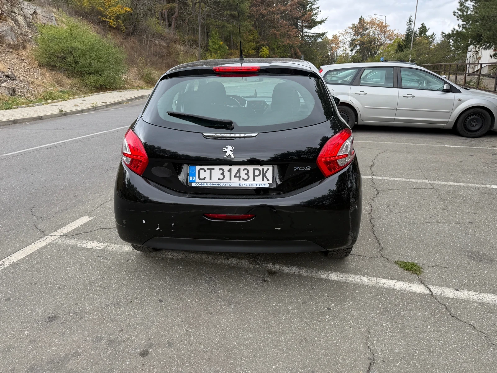 Peugeot 208 1.2i 82HP 2015г, снимка 4 - Автомобили и джипове - 56723742
