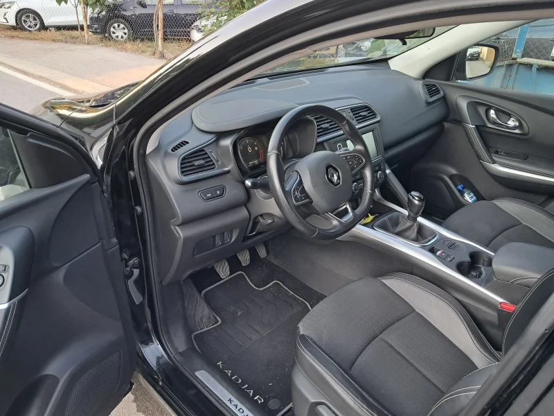 Renault Kadjar 1.5dcl 110к.с.euro 6, снимка 12 - Автомобили и джипове - 51000741
