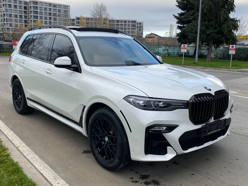 BMW X7 4.0i/2022г/M-ПАКЕТ/ВЪЗДУШНО/ОБДУХВАНЕ, снимка 3 - Автомобили и джипове - 52203268