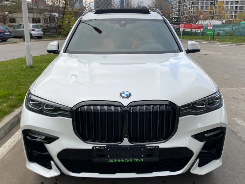 BMW X7 4.0i/2022г/M-ПАКЕТ/ВЪЗДУШНО/ОБДУХВАНЕ, снимка 2 - Автомобили и джипове - 52203268