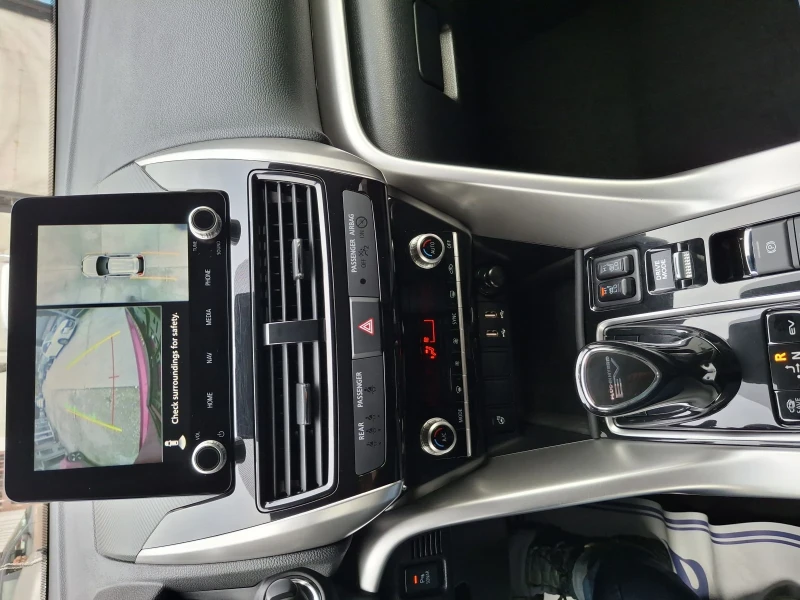 Mitsubishi Eclipse Cross 2.5 4х4 Plug-In , снимка 12 - Автомобили и джипове - 52918249