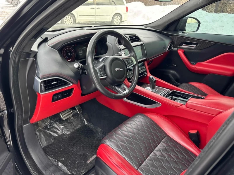 Jaguar F-PACE * SVR * CARFAX * ЦЕНА ДО БГ, снимка 7 - Автомобили и джипове - 53427644
