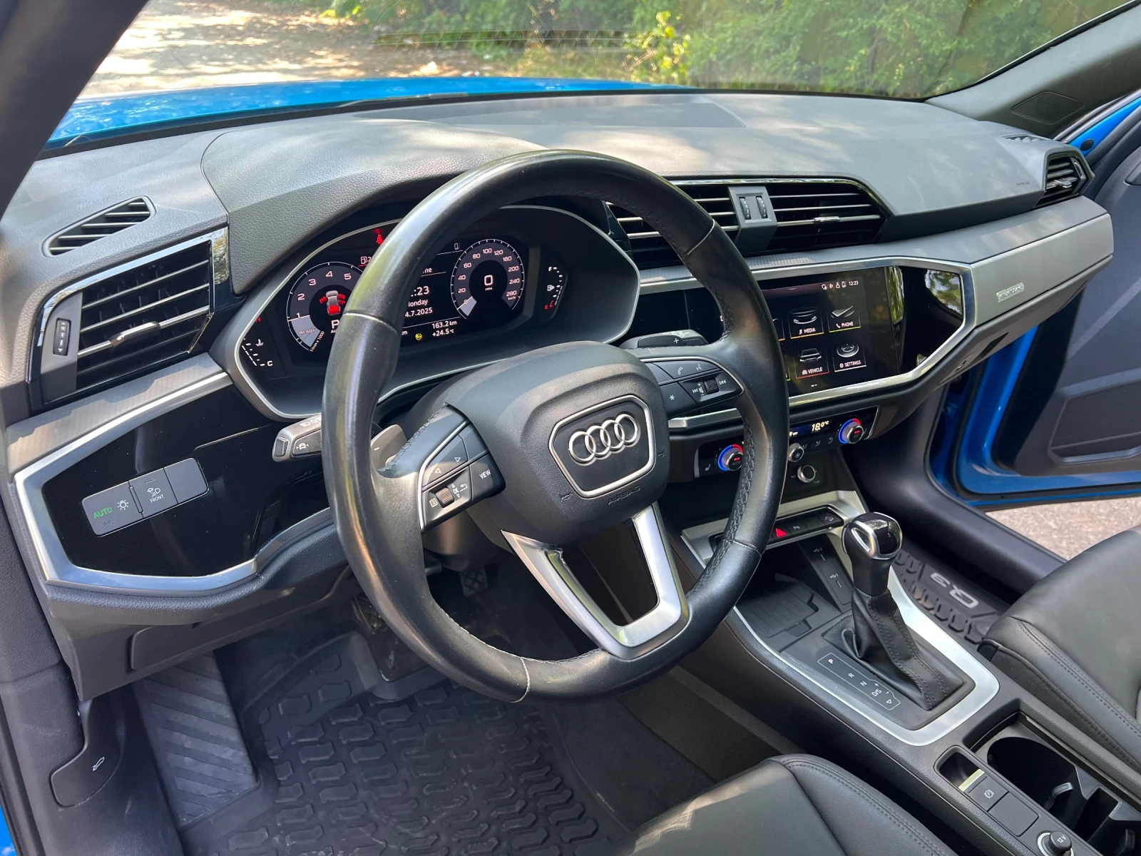 Audi Q3  - изображение 7