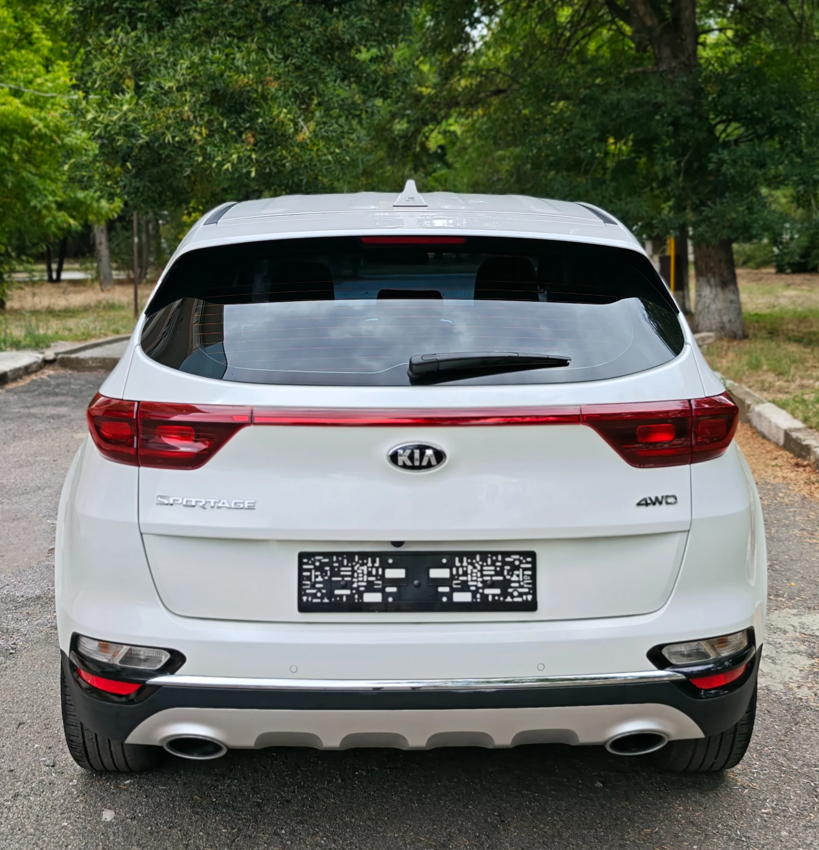 Kia Sportage 1.6 CRDI 4x4 - изображение 5