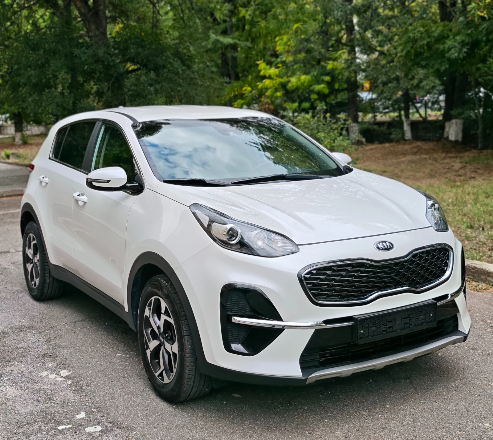 Kia Sportage 1.6 CRDI 4x4 - изображение 2