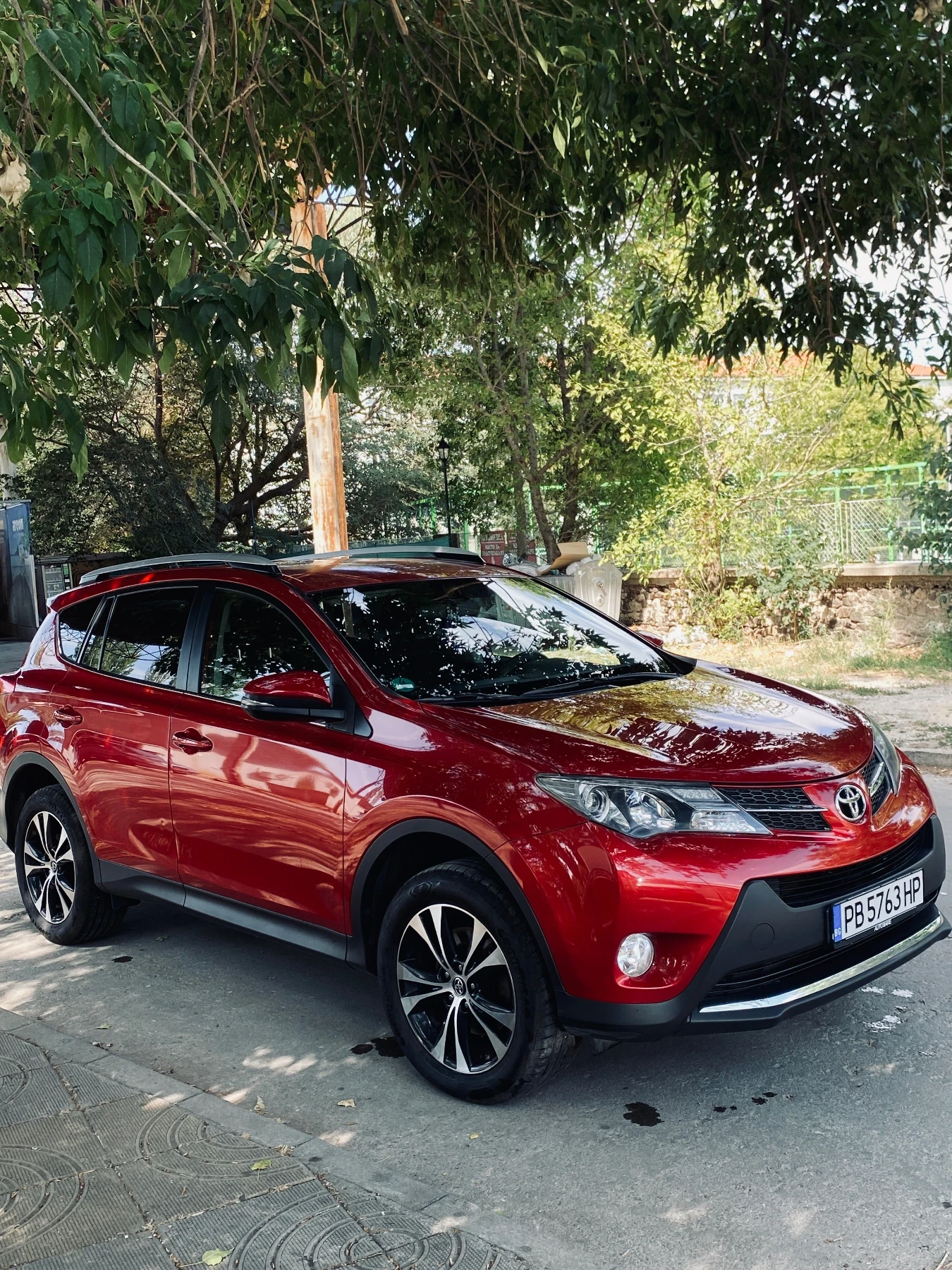 Toyota Rav4 2.2 D-4D AWD LIMITED - изображение 2
