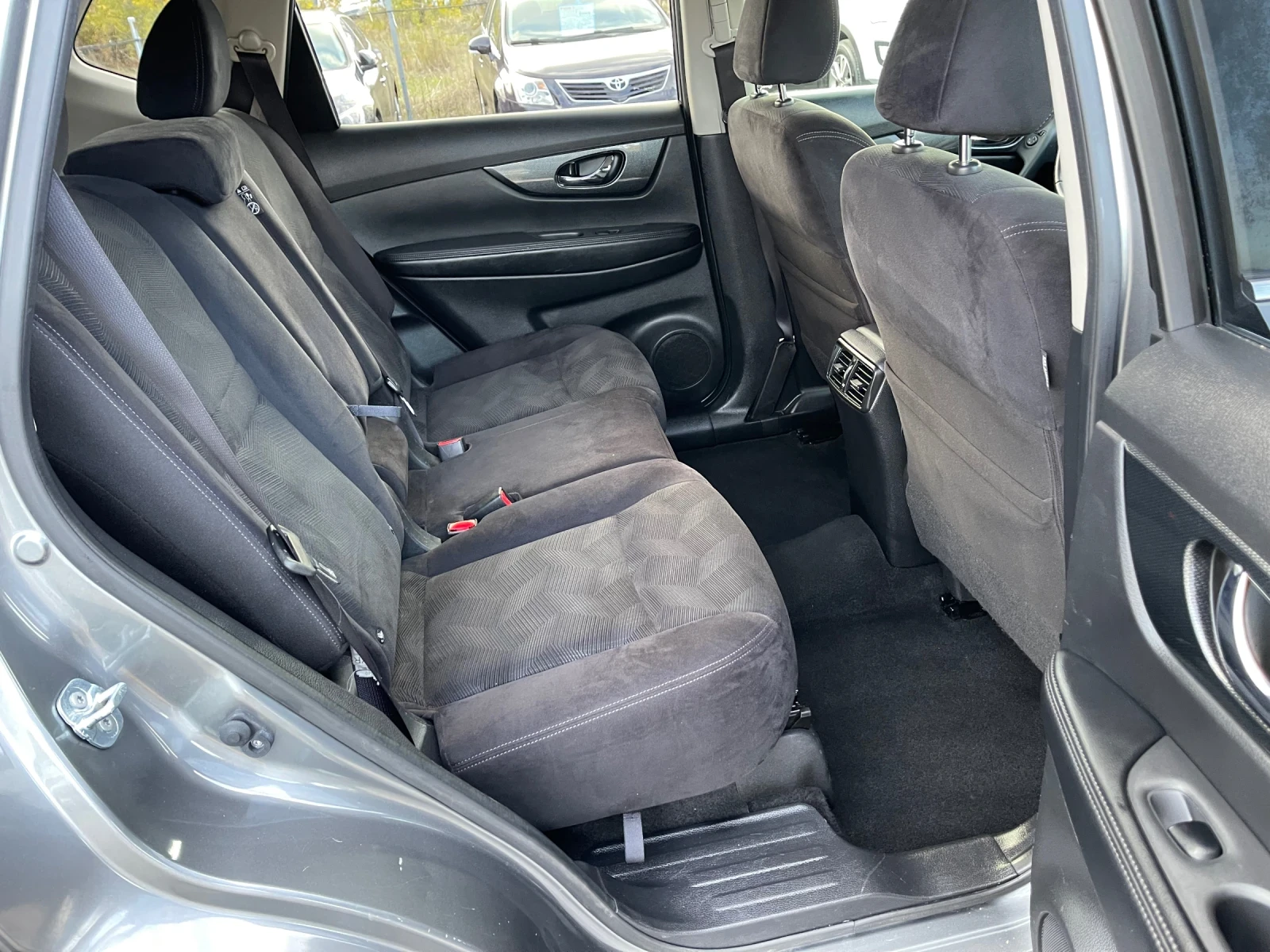 Nissan X-trail 1.6 DIG, 163Hp, Бензин, 7местен, Панорама, 360Каме, снимка 11 - Автомобили и джипове - 52191990
