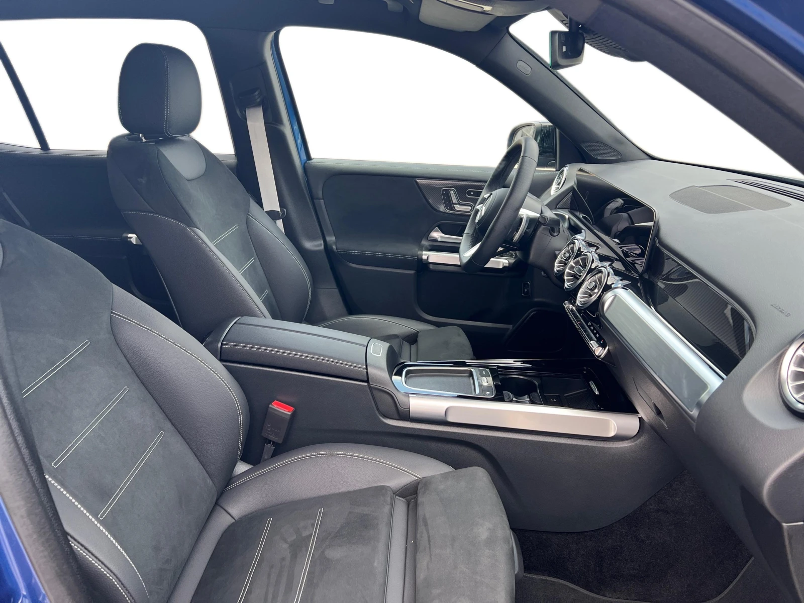 Mercedes-Benz GLB 220 4MATIC 6+ 1, снимка 11 - Автомобили и джипове - 53856492