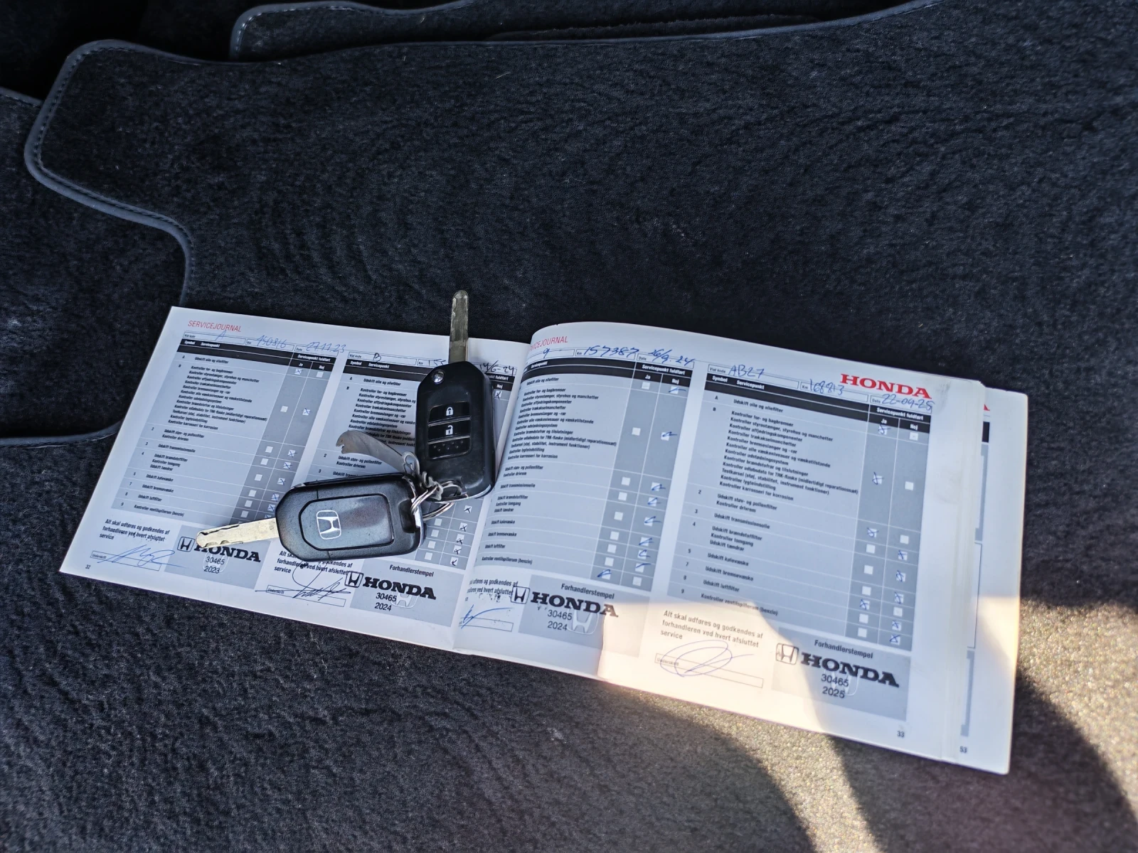 Honda Hr-v 1.5 131кс, снимка 10 - Автомобили и джипове - 54676068