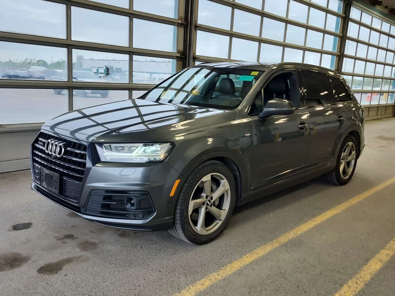 Audi Q7 Technik/CARFAX/ДИСТРОНИК/360 КАМ/ПАНО/2 КЛЮЧА/, снимка 2 - Автомобили и джипове - 54719093