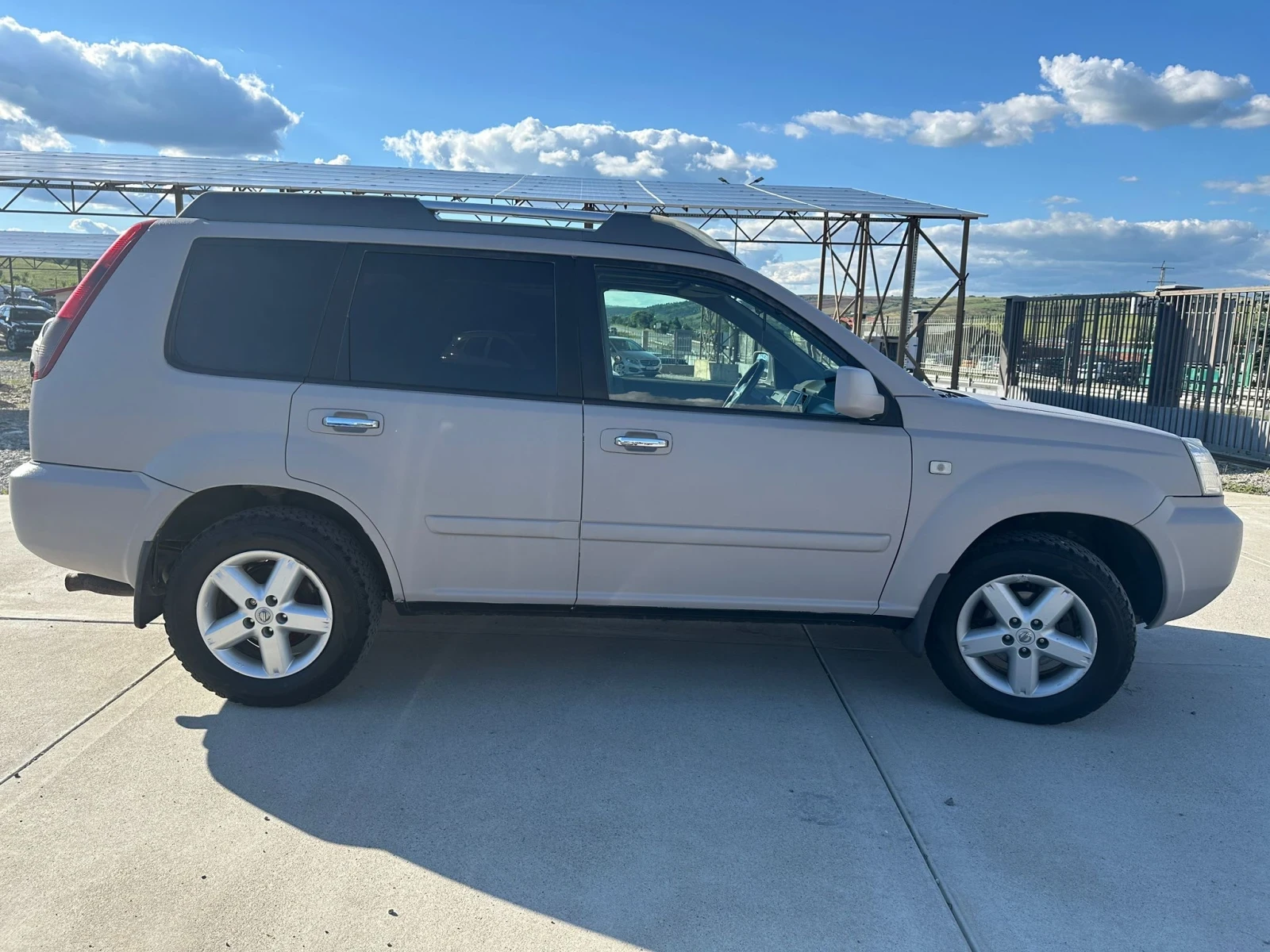 Nissan X-trail 2.2d, снимка 7 - Автомобили и джипове - 54921994