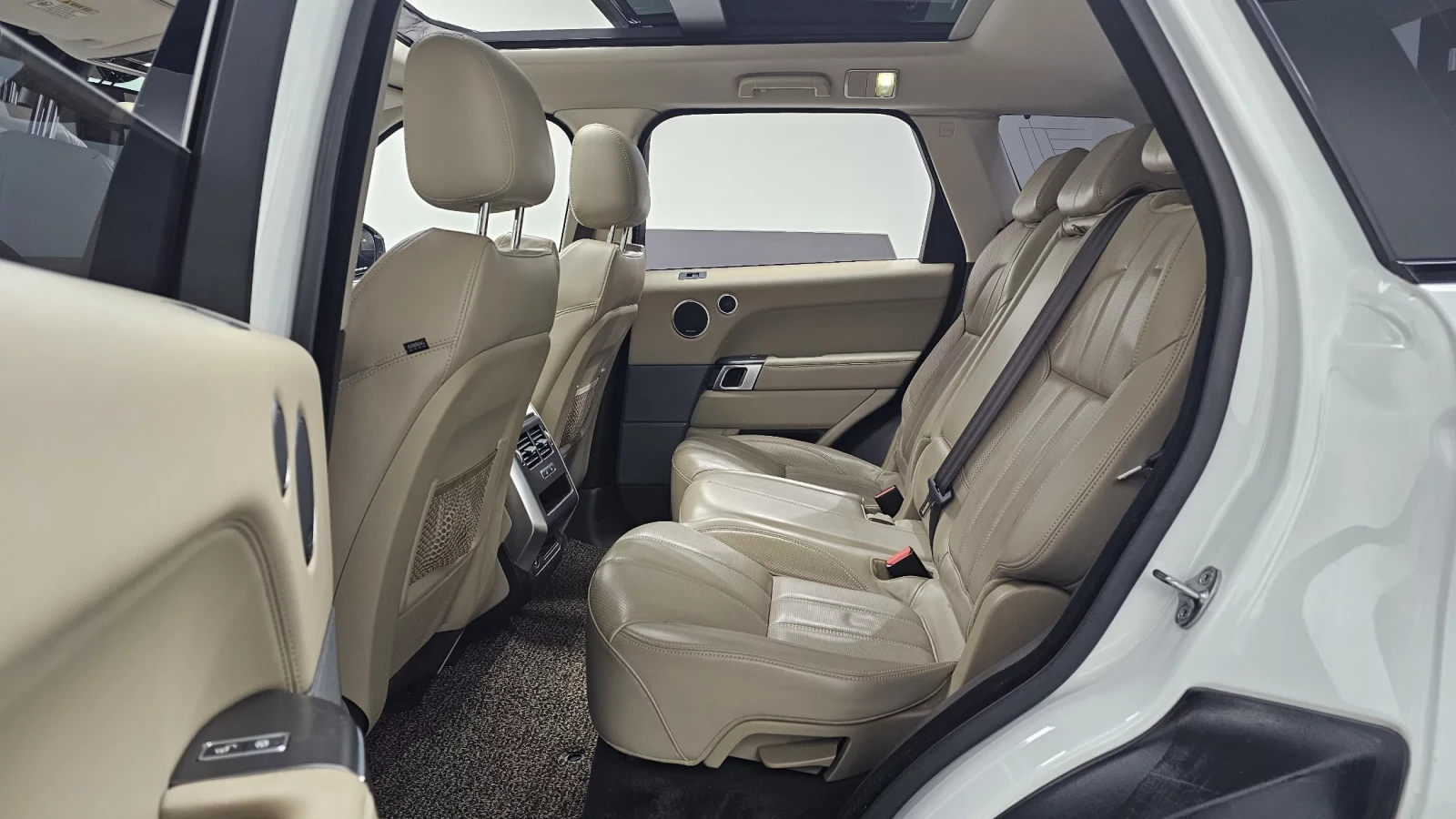 Land Rover Range Rover Sport HSE DYNAMIC! 360-CAM #ПЪЛНО ОБОРУДВАНЕ# !ПАНОРАМА, снимка 16 - Автомобили и джипове - 54991587