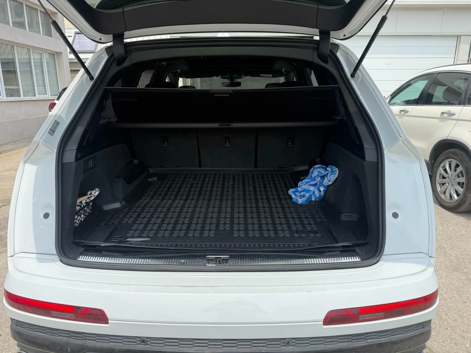 Audi SQ7, снимка 5 - Автомобили и джипове - 55133198