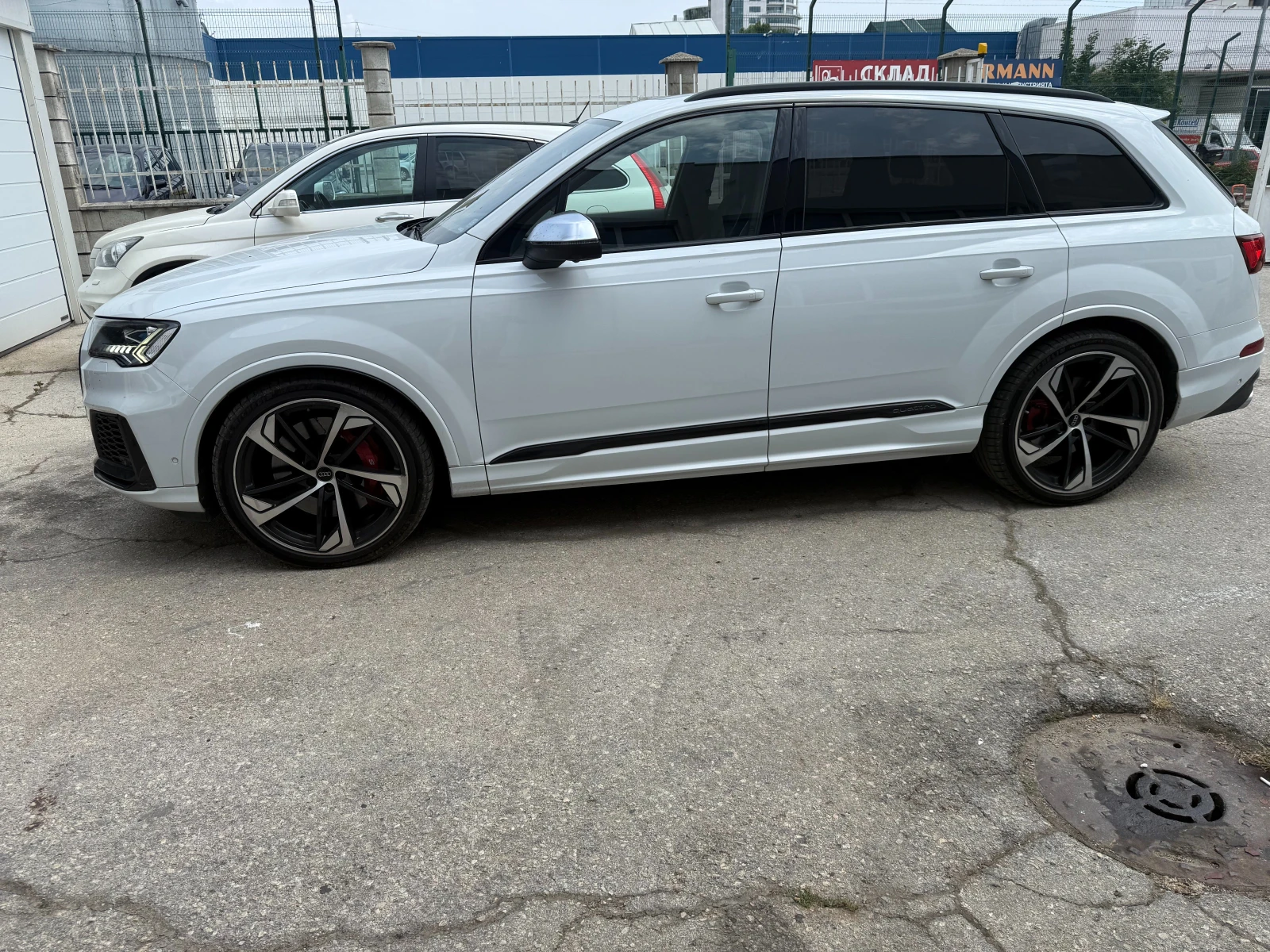 Audi SQ7, снимка 3 - Автомобили и джипове - 55133198