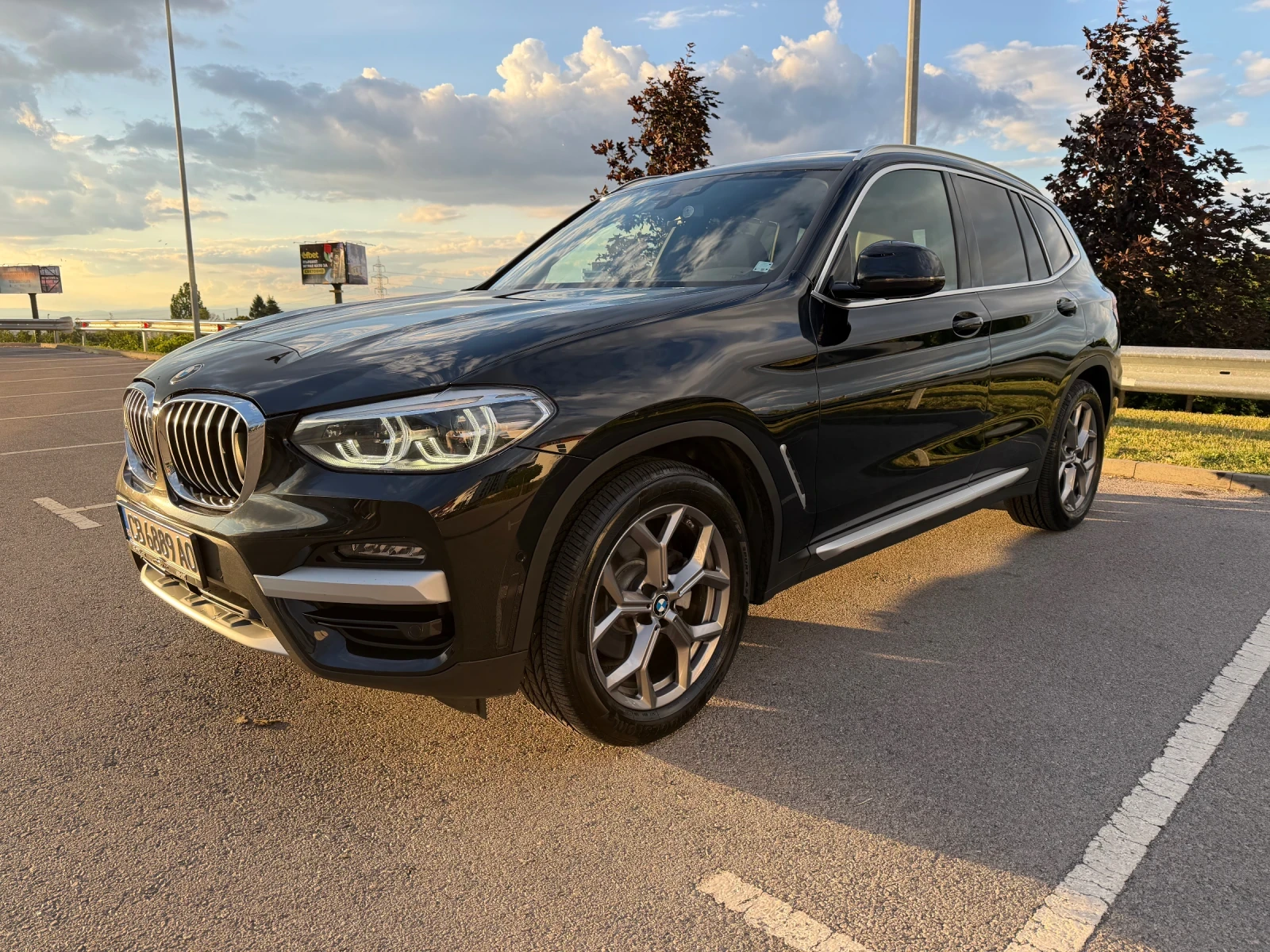 BMW X3 30i xDrive/ 70 000km/ HUD/ Harman Kardon, снимка 3 - Автомобили и джипове - 55278415