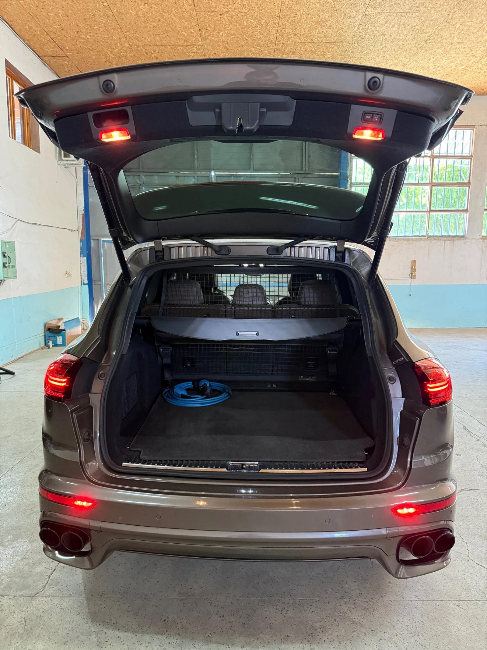 Porsche Cayenne S E-Hybrid �������� 416 �.�. 4x4 Facelift �������� | Mobile.bg � ����������� 7