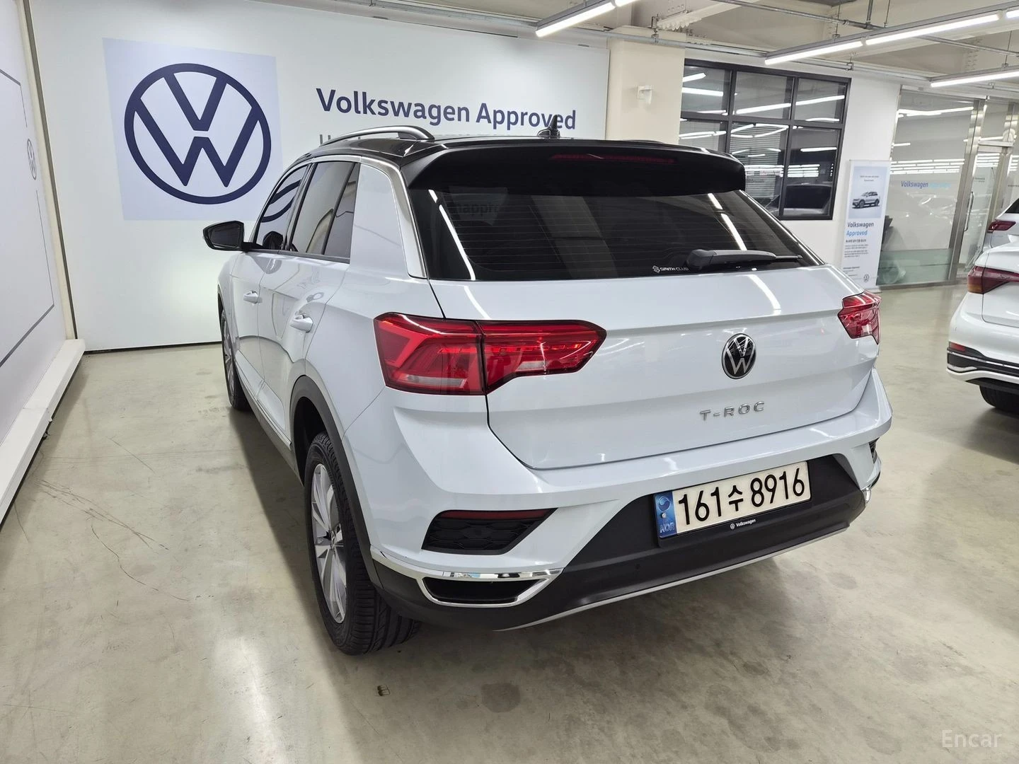 VW T-Roc 2.0TDI* STYLE* КОЖА* ПОДГРЕВ* КАМЕРА* , снимка 17 - Автомобили и джипове - 55674035
