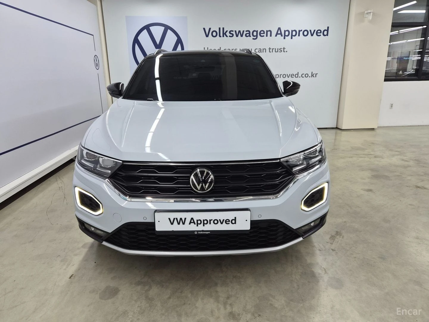 VW T-Roc 2.0TDI* STYLE* КОЖА* ПОДГРЕВ* КАМЕРА* , снимка 3 - Автомобили и джипове - 55674035