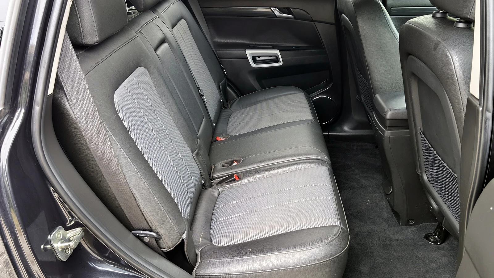 Opel Antara 2.2CDTi Facelift, снимка 15 - Автомобили и джипове - 56290224