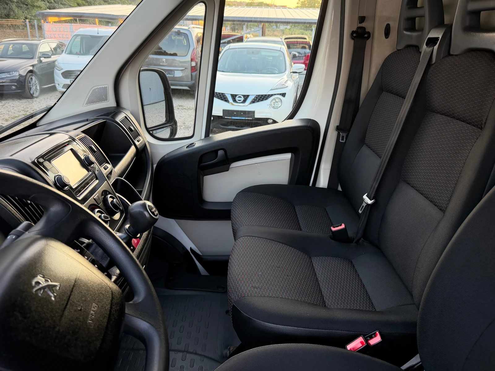 Peugeot Boxer 2.0DIESEL* MAXI* 2019g* Klimatik, снимка 8 - Бусове и автобуси - 55494030