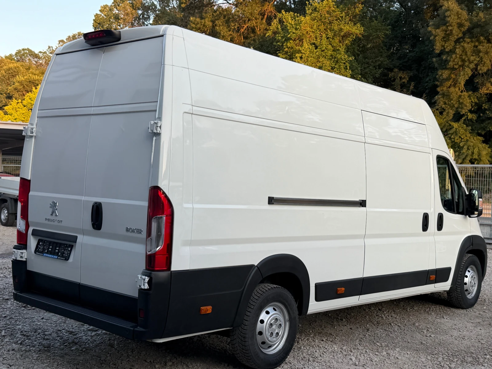 Peugeot Boxer 2.0DIESEL* MAXI* 2019g* Klimatik, снимка 4 - Бусове и автобуси - 55494030
