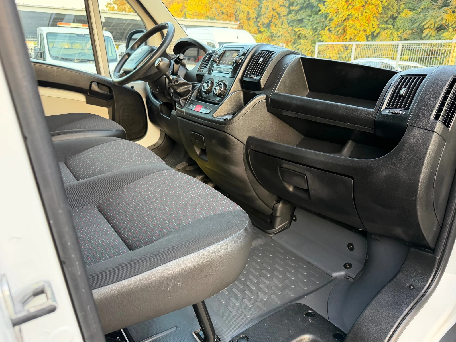 Peugeot Boxer 2.0DIESEL* MAXI* 2019g* Klimatik, снимка 16 - Бусове и автобуси - 55494030
