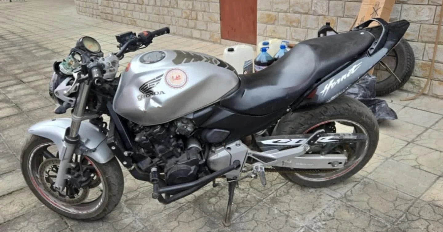 Honda Hornet, снимка 2 - Мотоциклети и мототехника - 53873665