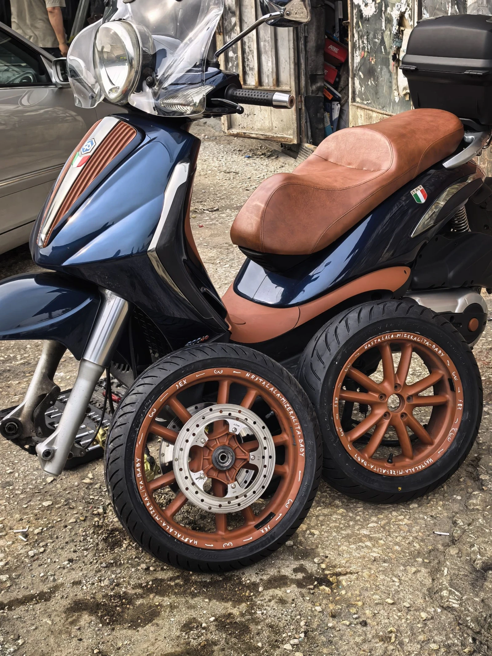 Piaggio Beverly 400ie, снимка 14 - Мотоциклети и мототехника - 55894080
