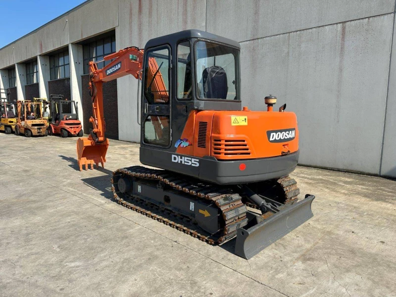 Багер DOOSAN DH55-V, снимка 4 - Индустриална техника - 48134008