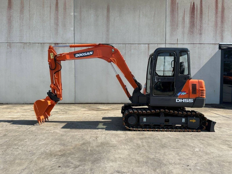 Багер DOOSAN DH55-V, снимка 1 - Индустриална техника - 49091073