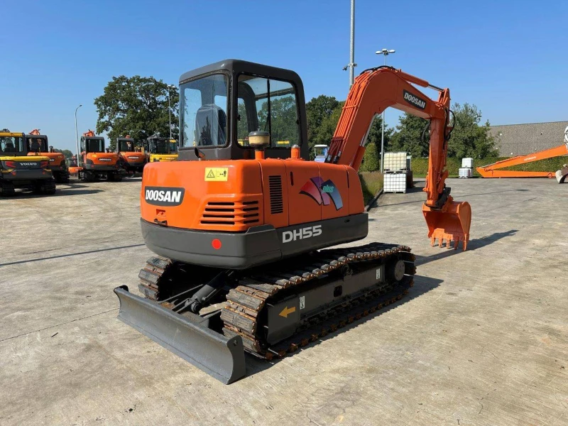 Багер DOOSAN DH55-V, снимка 2 - Индустриална техника - 48134008