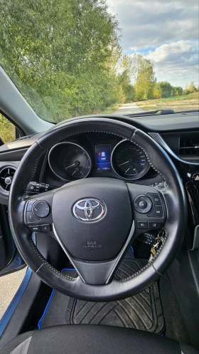Toyota Auris 1.6 D4D, снимка 12